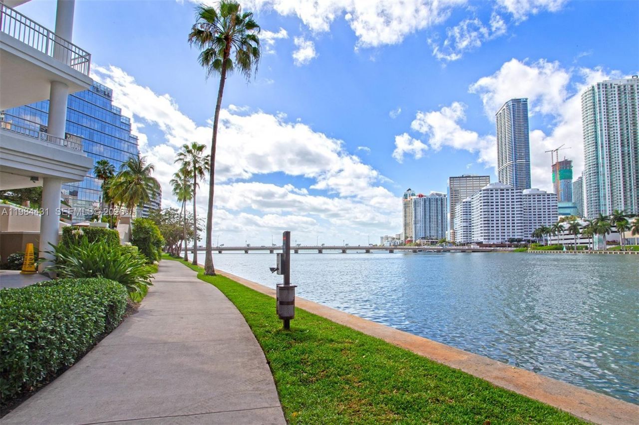 801 Brickell Key Blvd, Unit 907, Miami, FL 33131 Photo