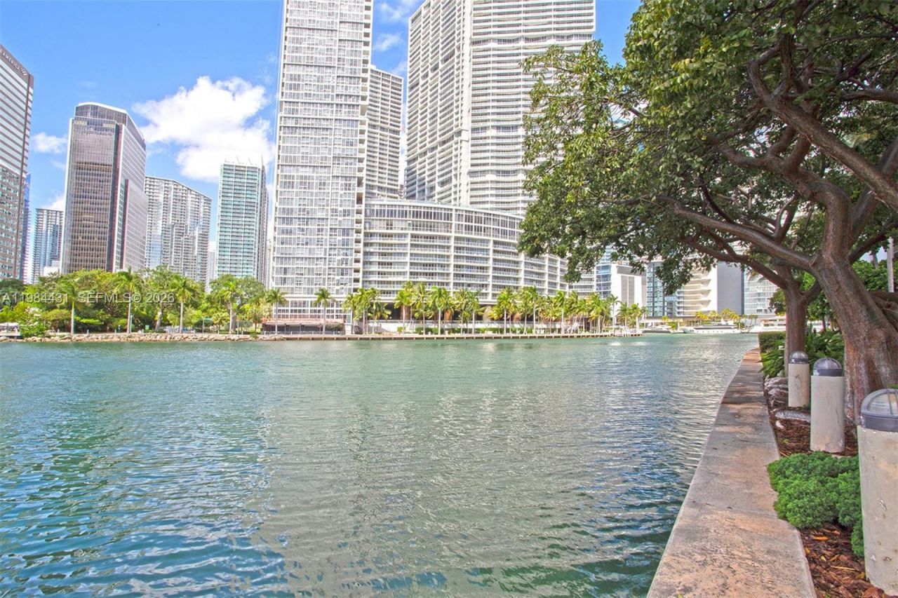 801 Brickell Key Blvd, Unit 907, Miami, FL 33131 Photo