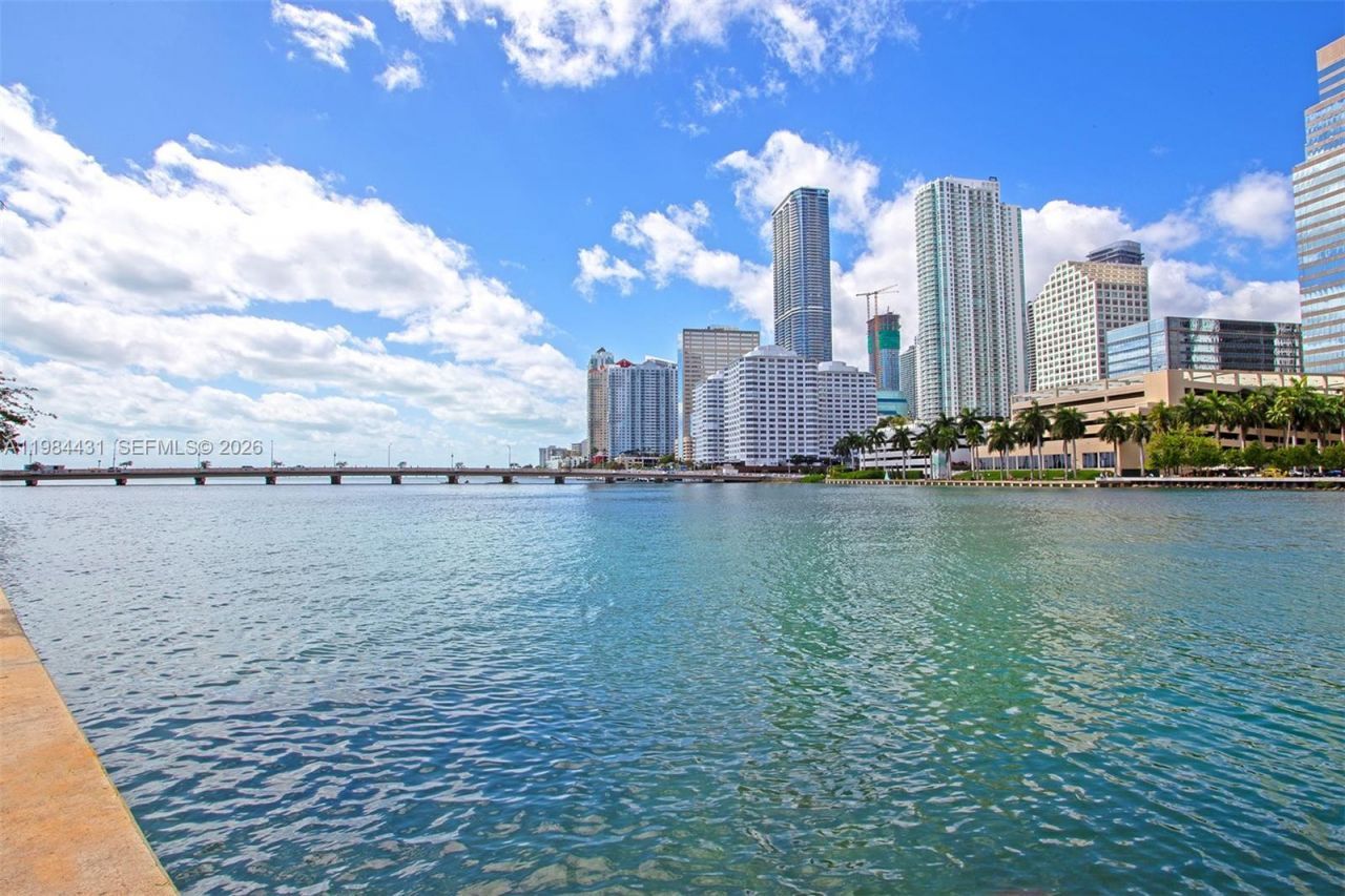 801 Brickell Key Blvd, Unit 907, Miami, FL 33131 Photo