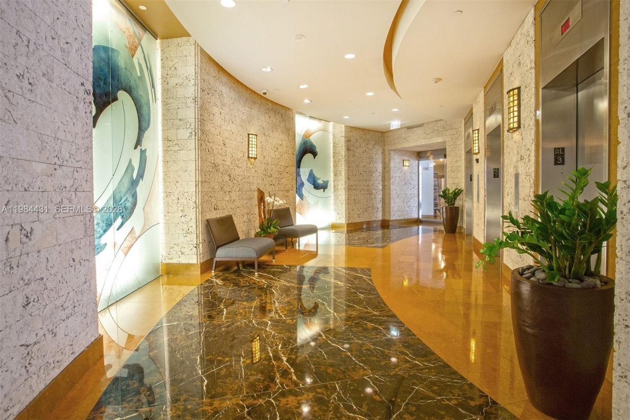 801 Brickell Key Blvd, Unit 907, Miami, FL 33131 Photo
