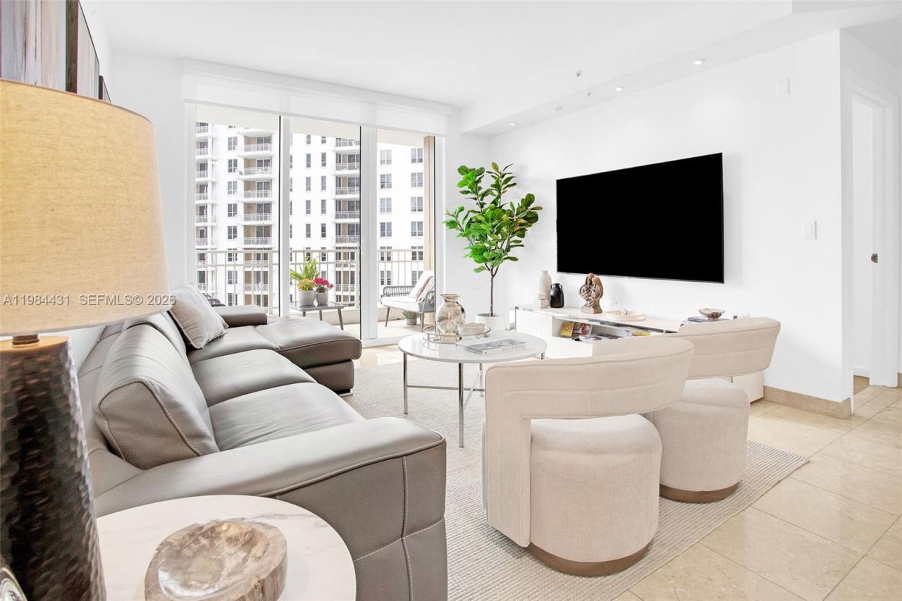 801 Brickell Key Blvd, Unit 907, Miami, FL 33131 Photo
