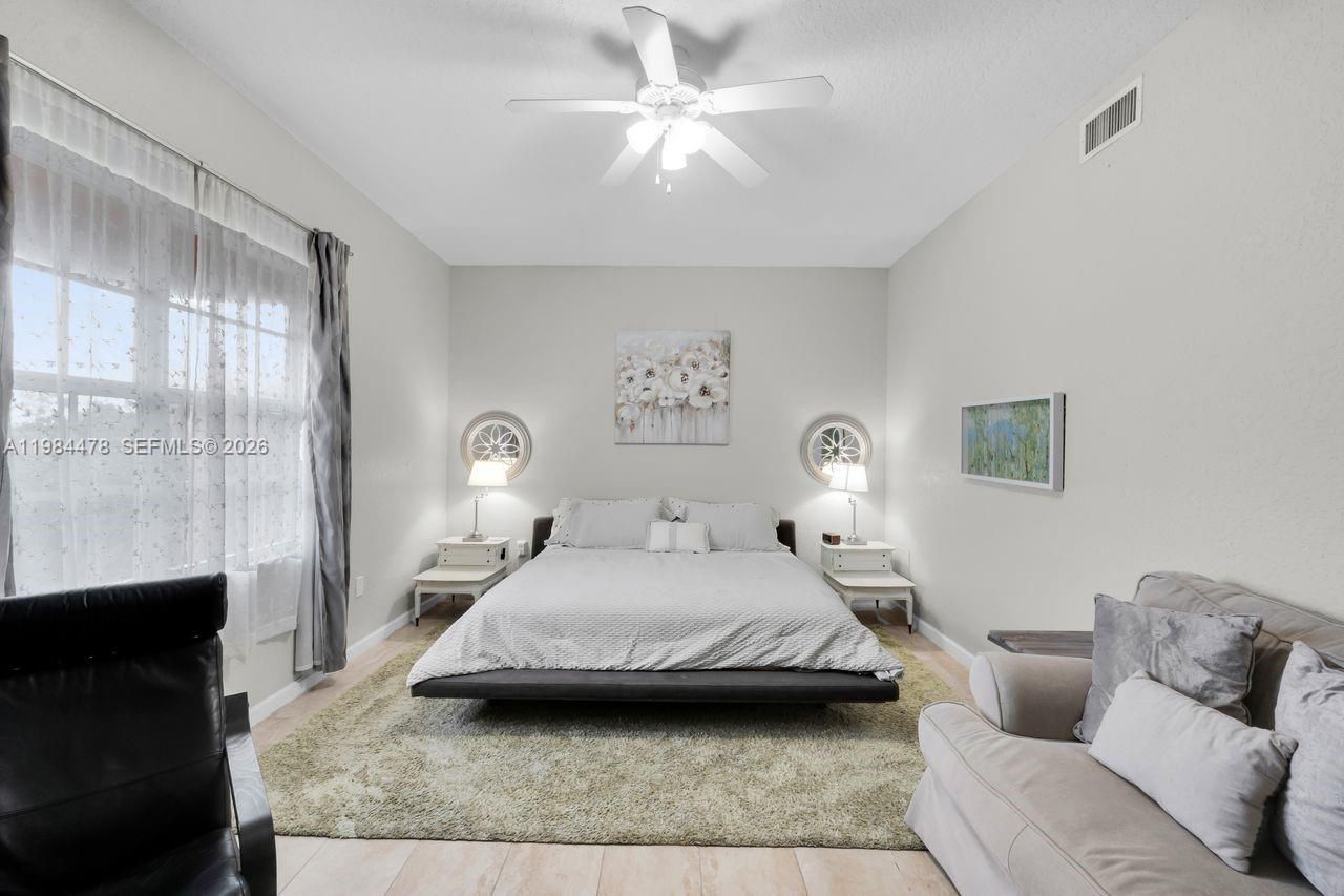 1640 Presidential Way , Unit 405, West Palm Beach, FL 33401 Photo