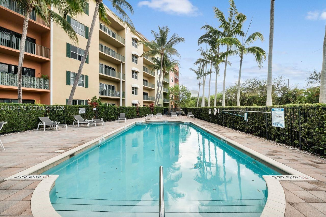 1640 Presidential Way , Unit 405, West Palm Beach, FL 33401 Photo