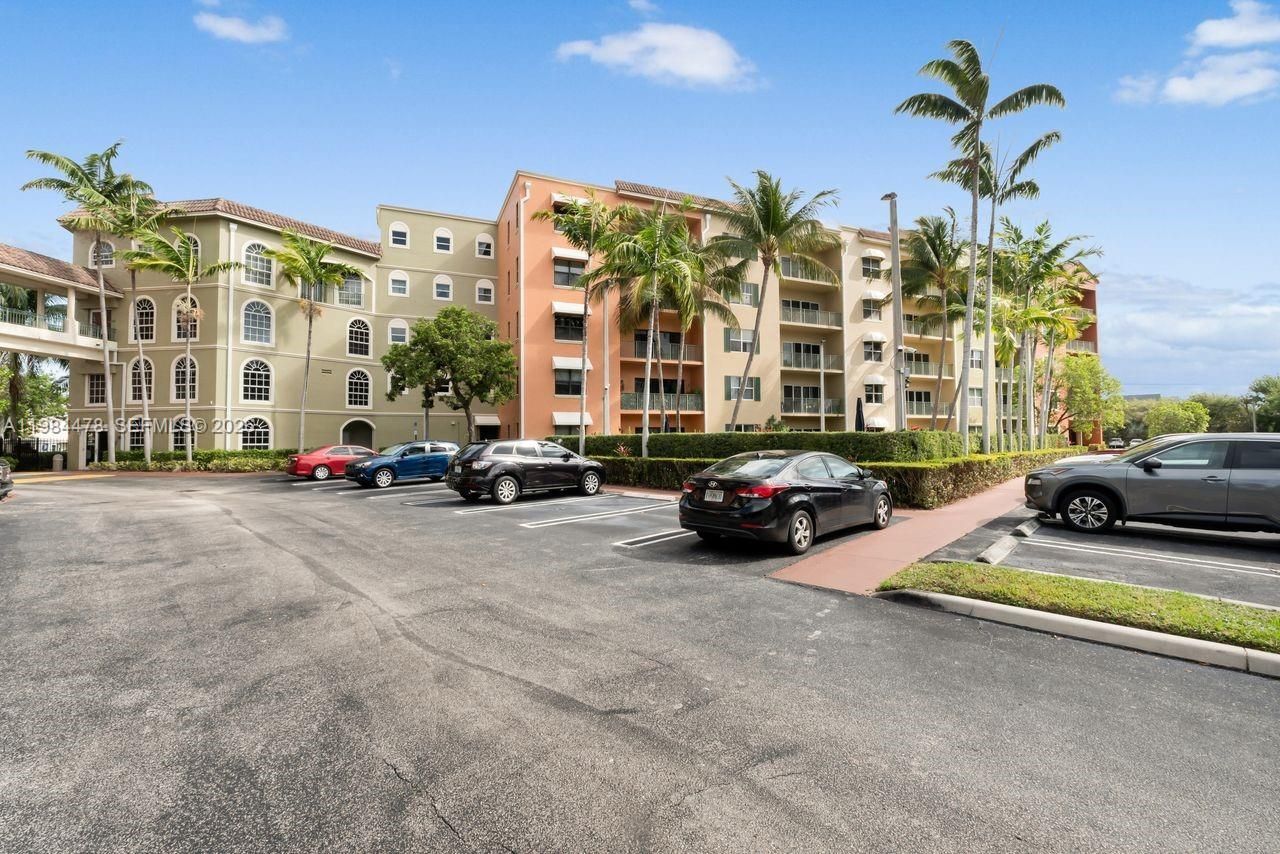 1640 Presidential Way , Unit 405, West Palm Beach, FL 33401 Photo