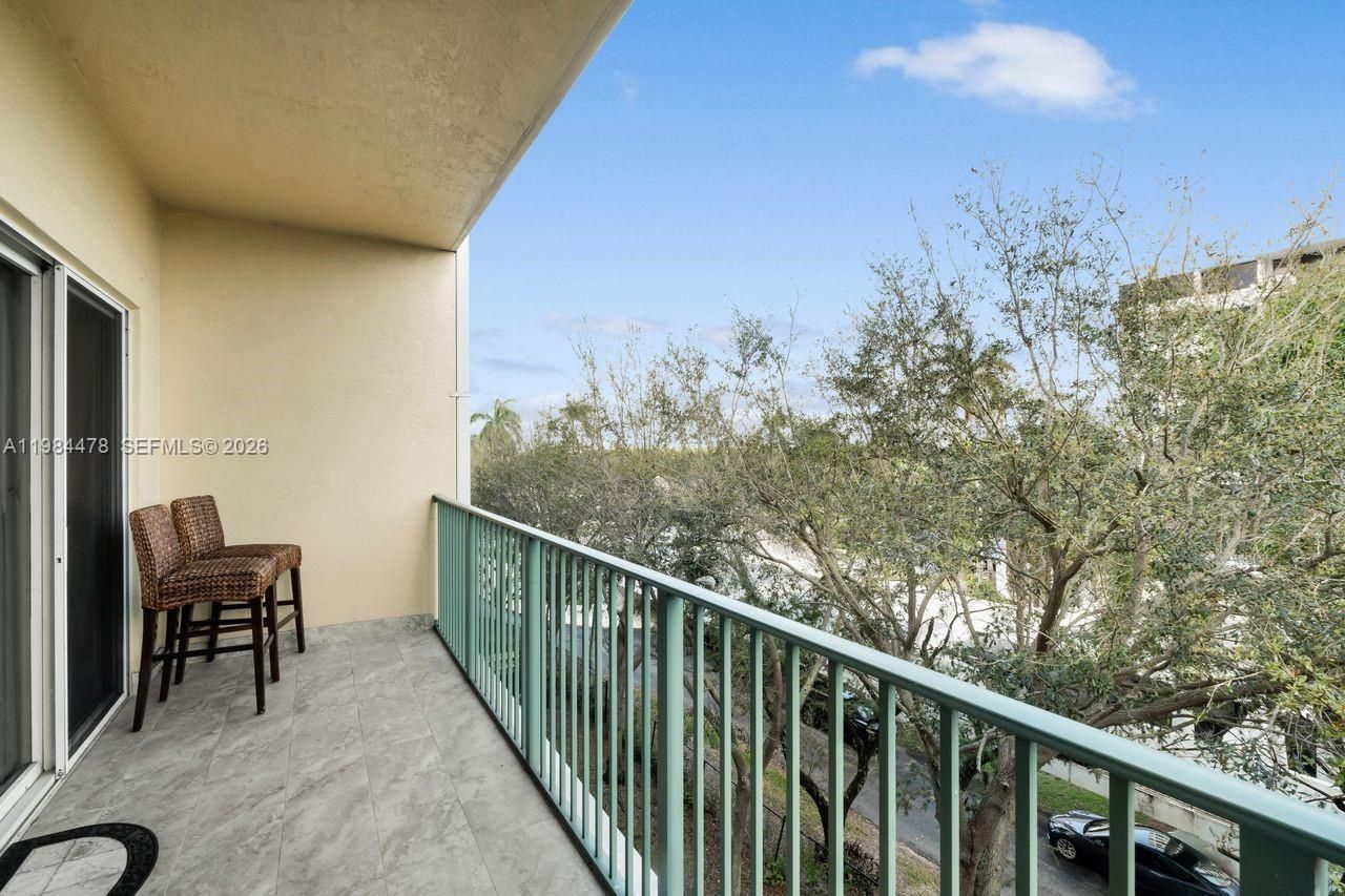 1640 Presidential Way , Unit 405, West Palm Beach, FL 33401 Photo