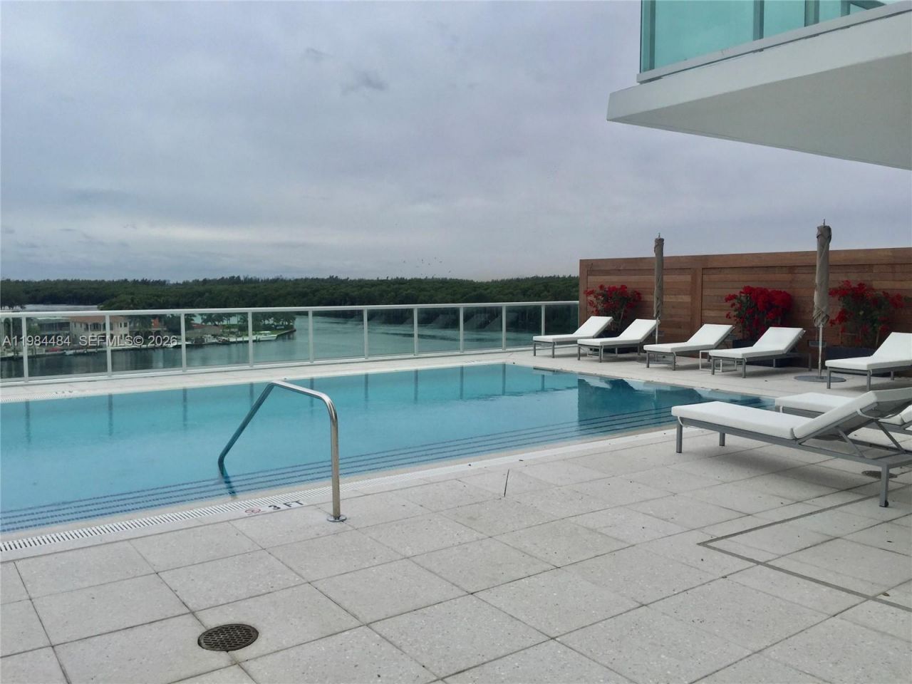 400 Sunny Isles Blvd , Unit 1105, Sunny Isles Beach, FL 33160 Photo