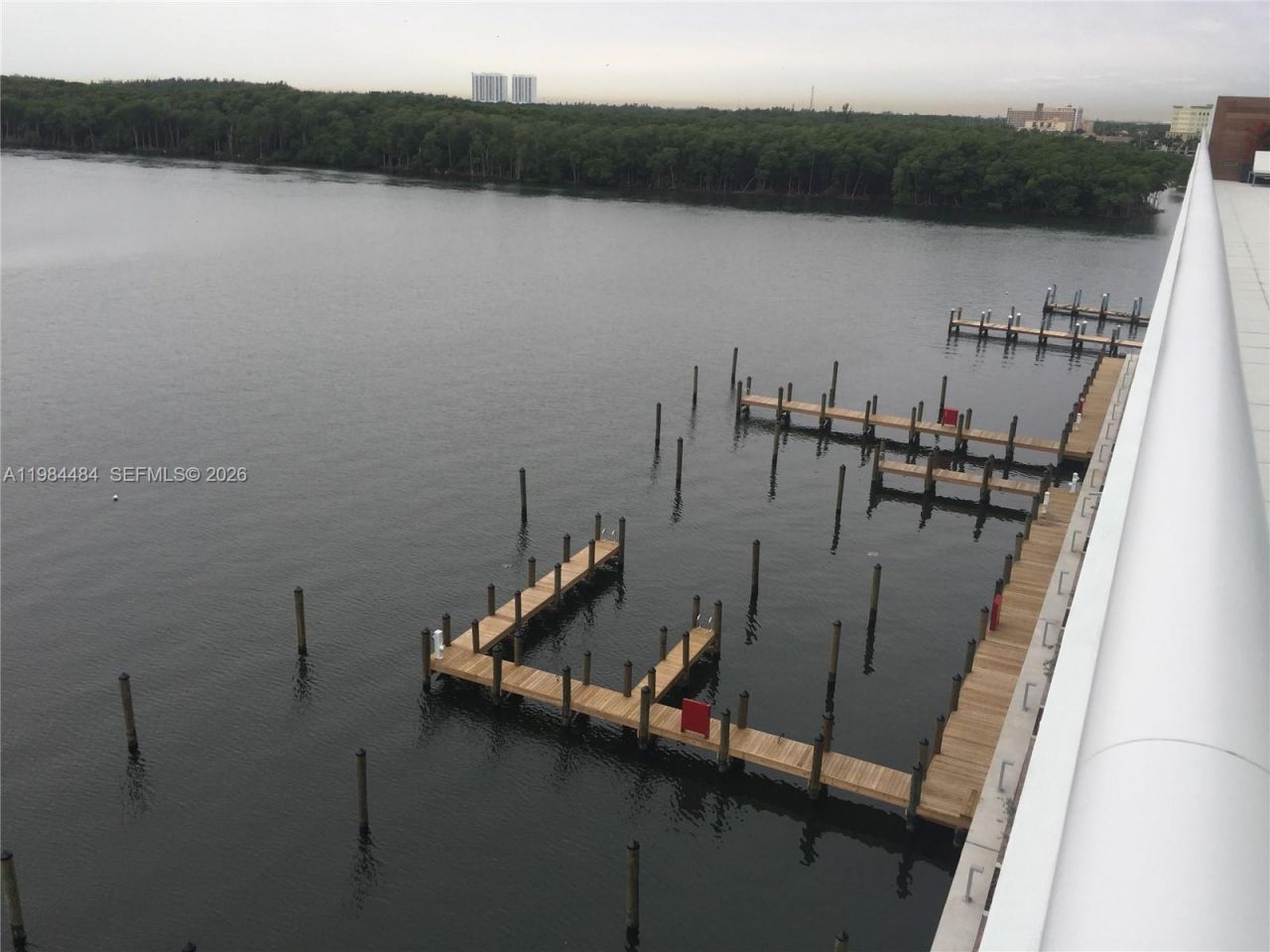 400 Sunny Isles Blvd , Unit 1105, Sunny Isles Beach, FL 33160 Photo