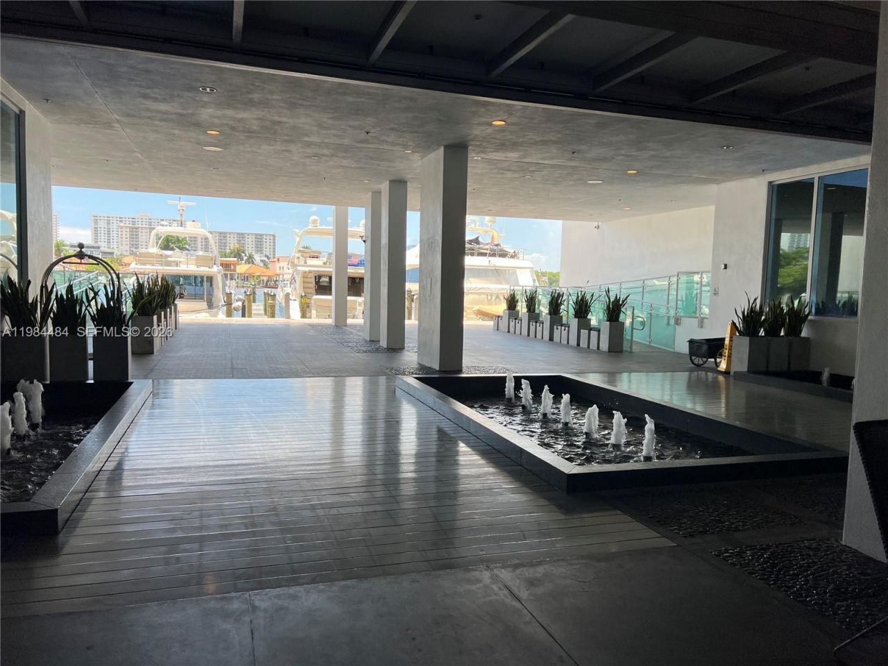 400 Sunny Isles Blvd , Unit 1105, Sunny Isles Beach, FL 33160 Photo