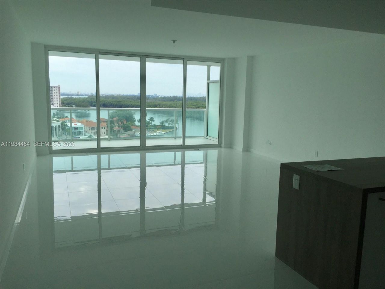 400 Sunny Isles Blvd , Unit 1105, Sunny Isles Beach, FL 33160 Photo