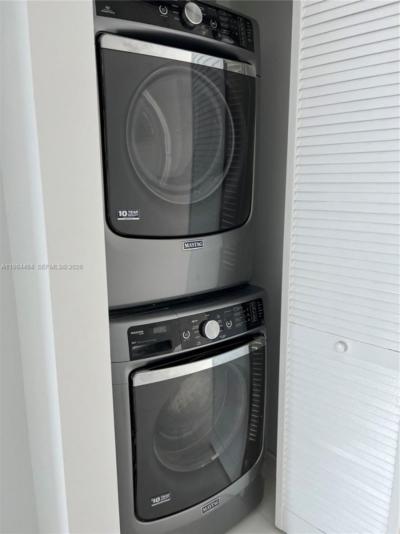 400 Sunny Isles Blvd , Unit 1105, Sunny Isles Beach, FL 33160 Photo