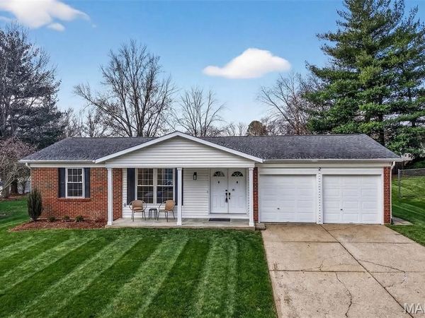 2 Wells Fargo Court, St Peters, MO 63376