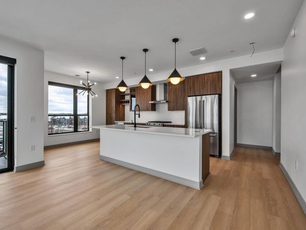 640 Wisconsin Avenue N, Unit 405, Golden Valley, MN 55427
