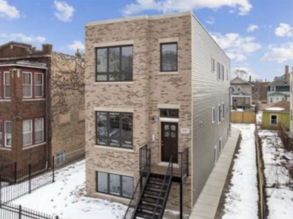 5955 W Superior Street, Unit 2, Chicago, IL 60644