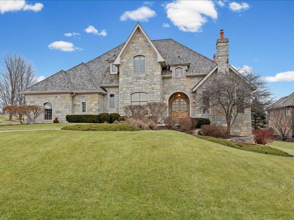 1281 E Longwood Drive , Bull Valley, IL 60098