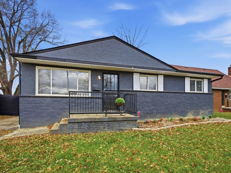 1713 Kelton Avenue, Columbus, OH 43207 Photo 3