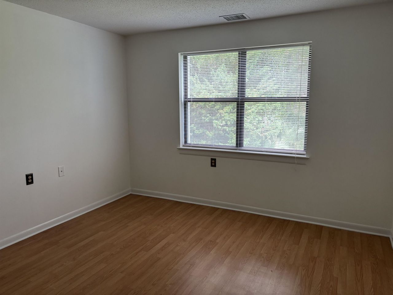 5001 Little River Rd. Photo 11