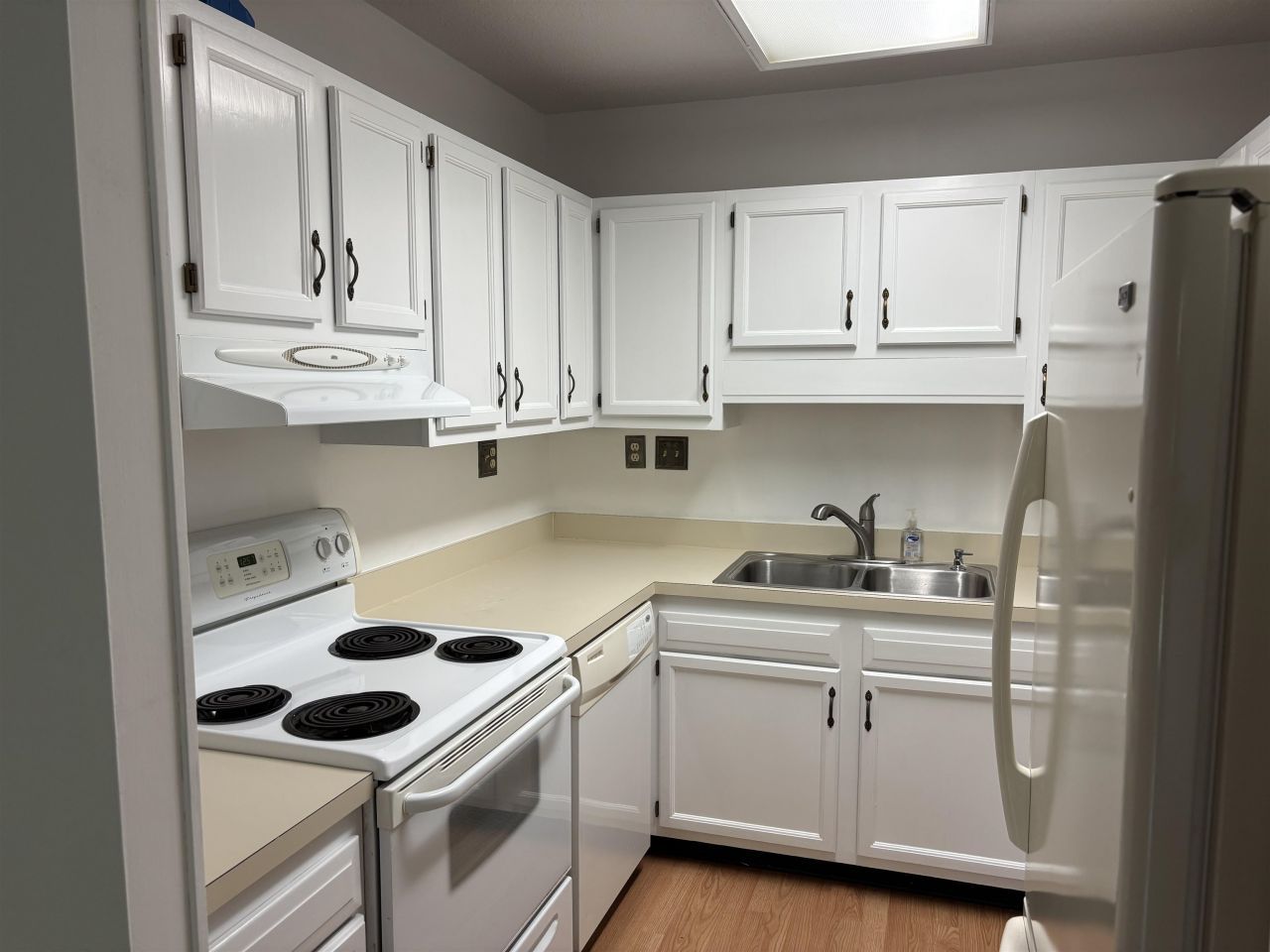 5001 Little River Rd. Photo 8