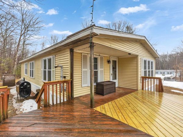 28 Willow Terrace, Loudon, NH 03307