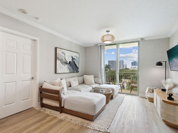 610 Clematis Street, Unit 515, West Palm Beach, FL 33401