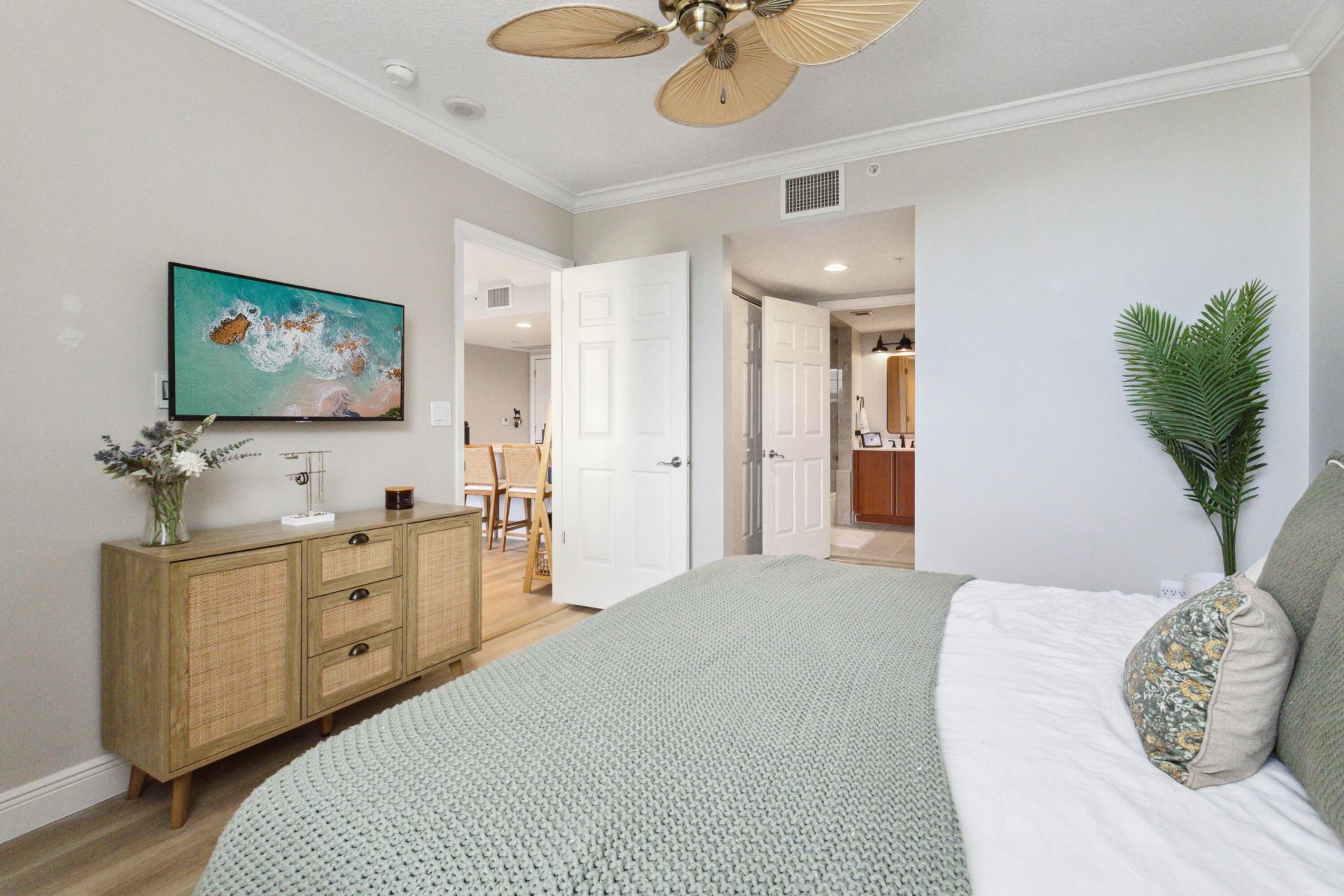 610 Clematis Street, Unit 515, West Palm Beach, FL 33401 Photo