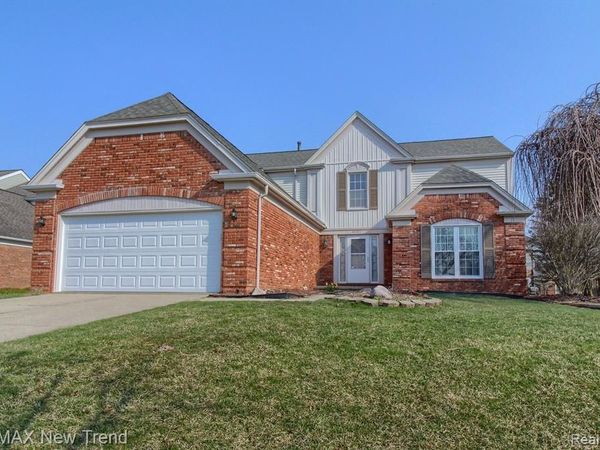 45331 COURTVIEW Trail, Novi, MI 48375