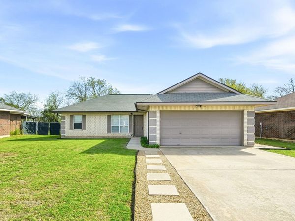 508 Bentwood DR, Leander, TX 78641