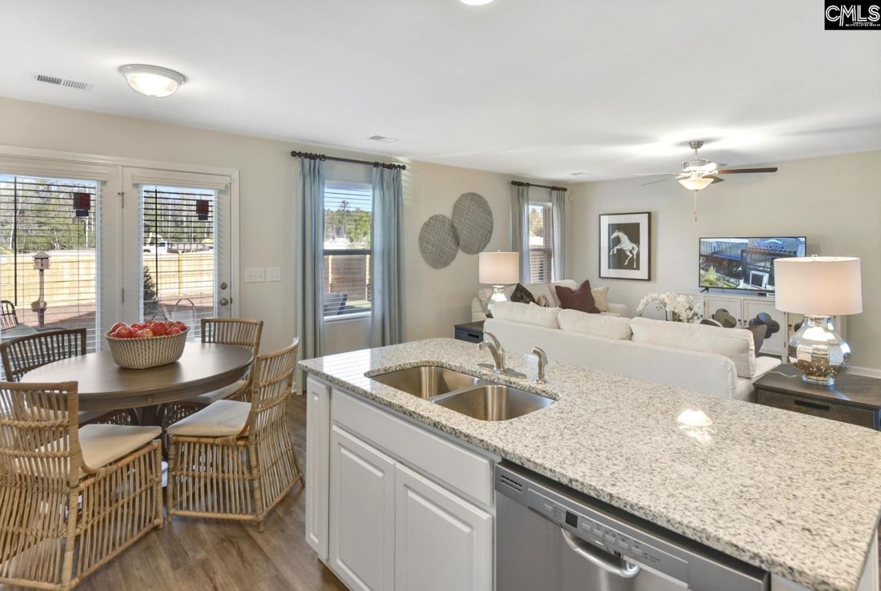 216 Laurinton Farms Drive  Photo 10