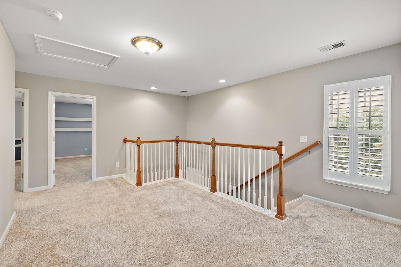 109 Shea Street Photo 14