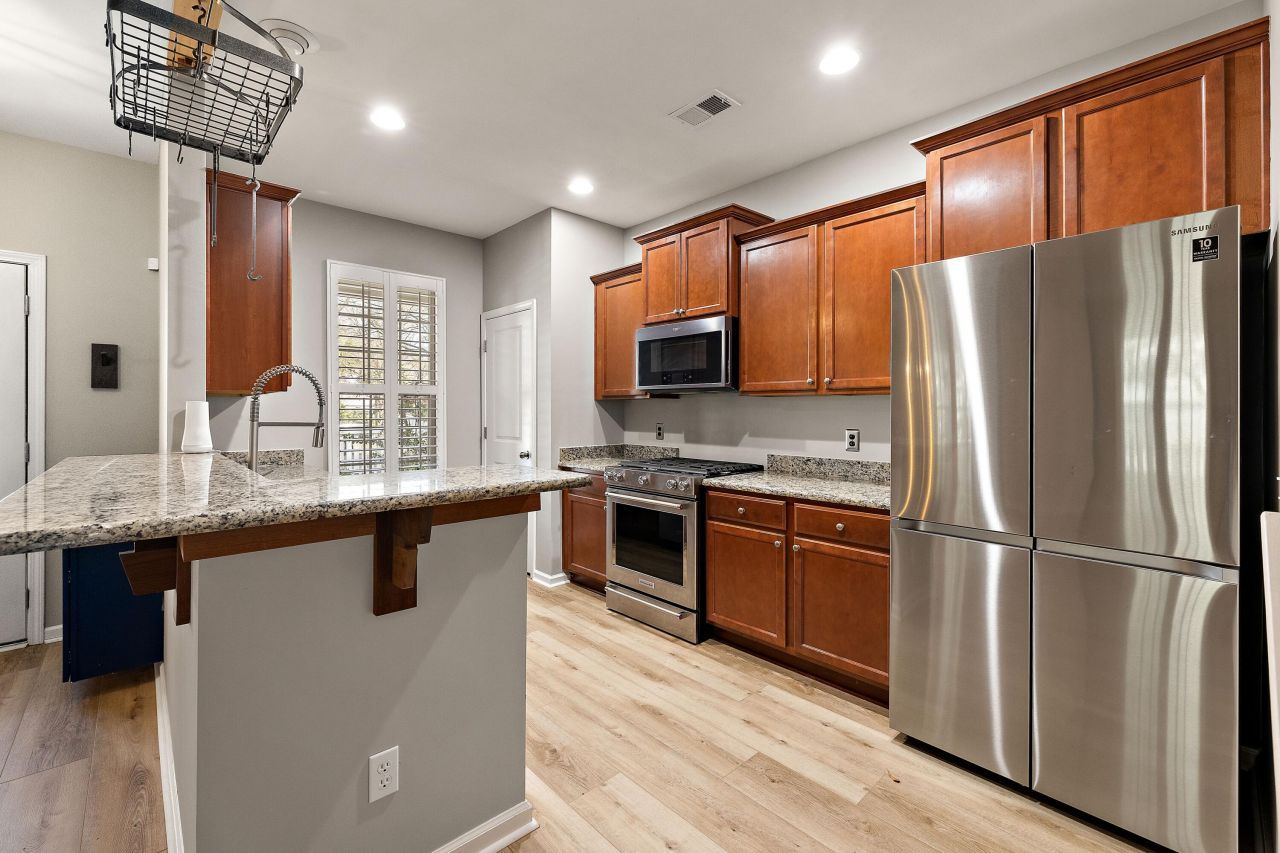 109 Shea Street Photo 6