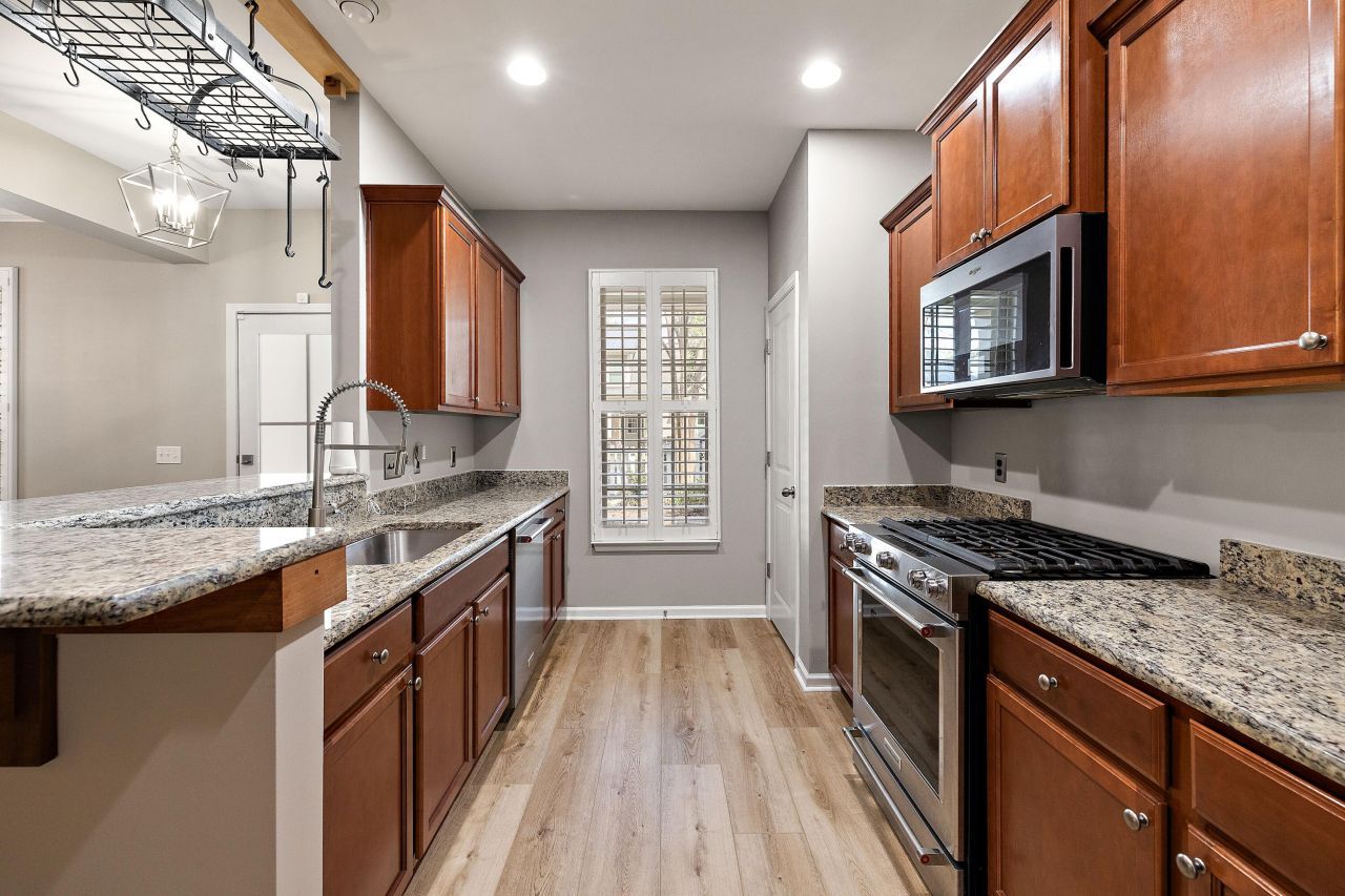 109 Shea Street Photo 7