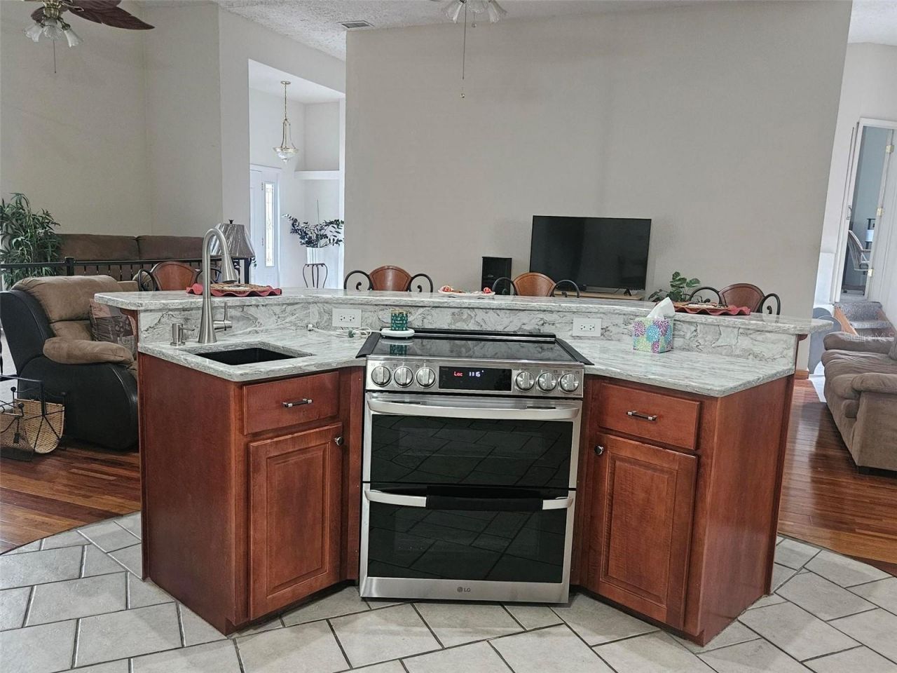 4250 NW 81st Lane, Bell, FL 32619 Photo