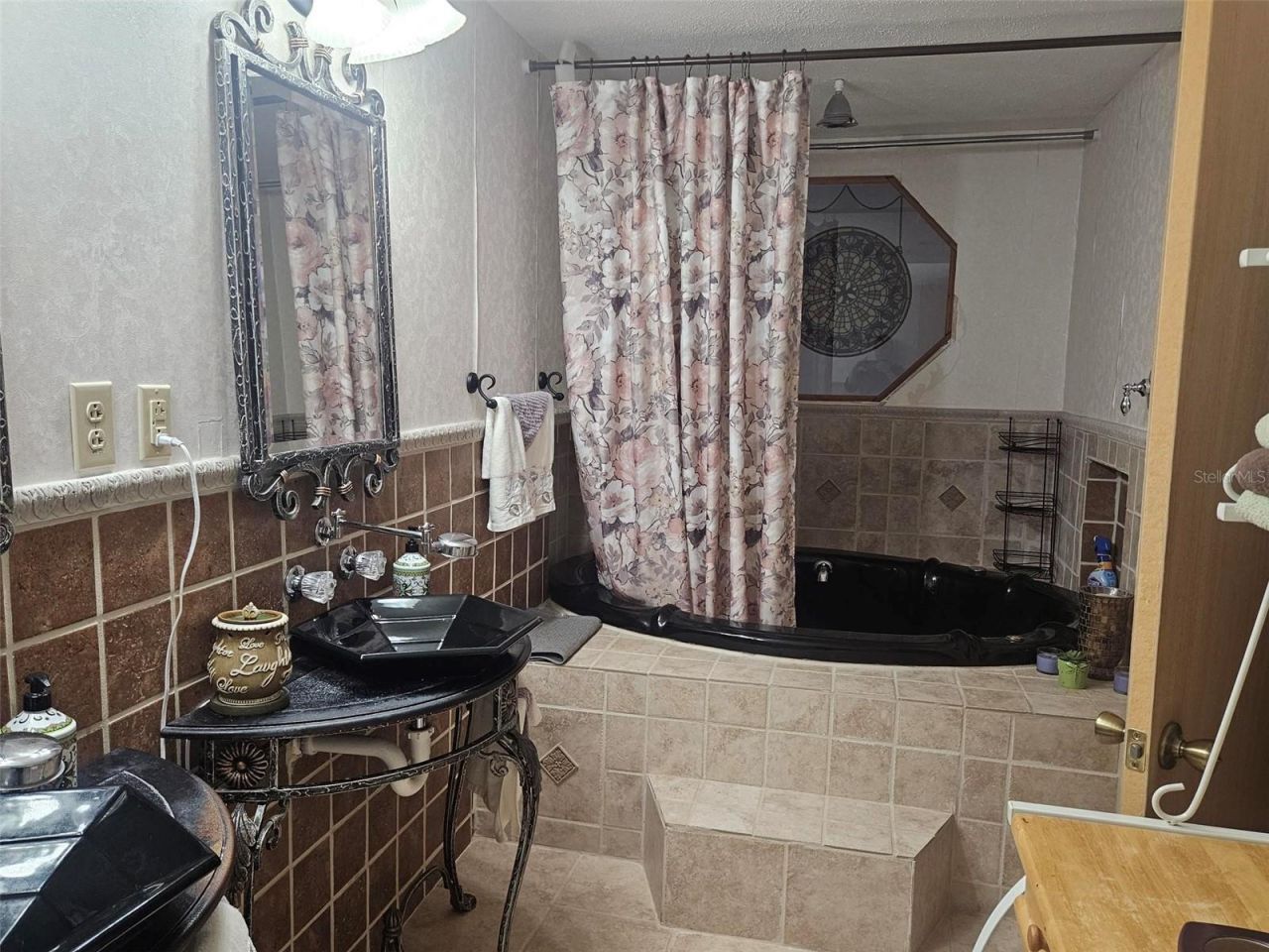 4250 NW 81st Lane, Bell, FL 32619 Photo