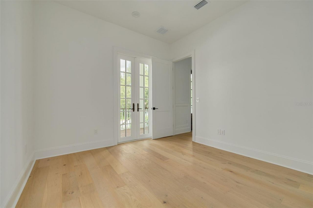 808 39th Avenue Ne, Saint Petersburg, FL 33703 Photo