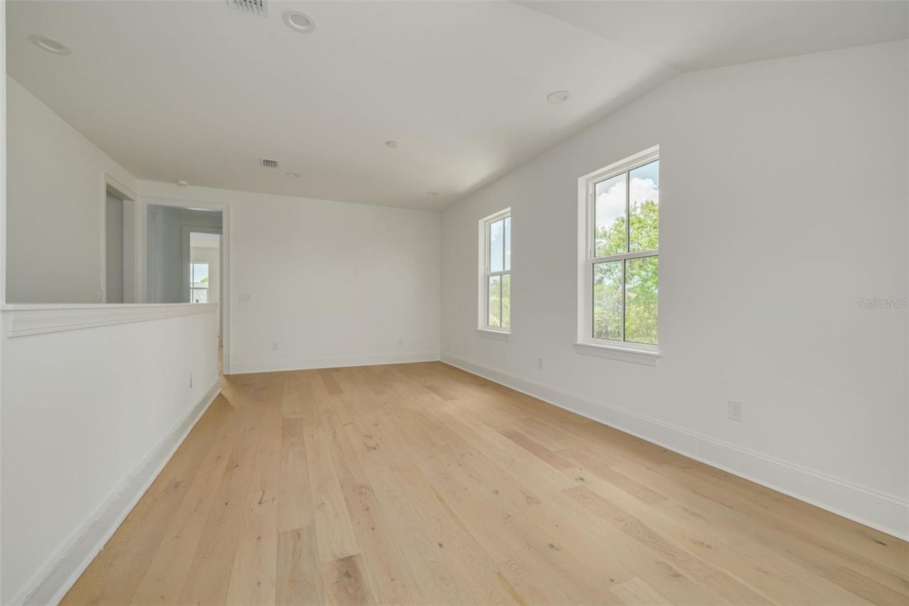 808 39th Avenue Ne, Saint Petersburg, FL 33703 Photo