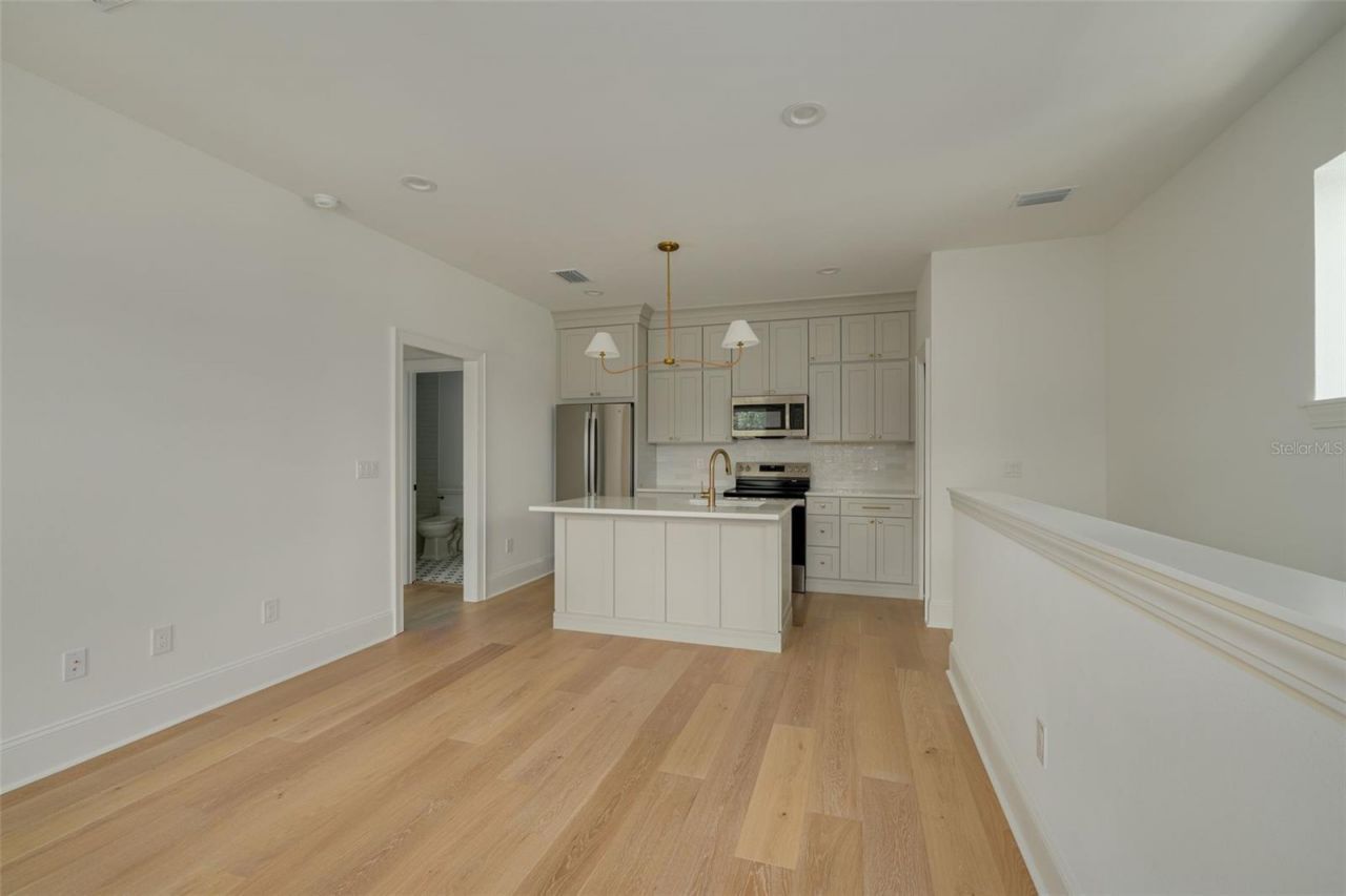808 39th Avenue Ne, Saint Petersburg, FL 33703 Photo