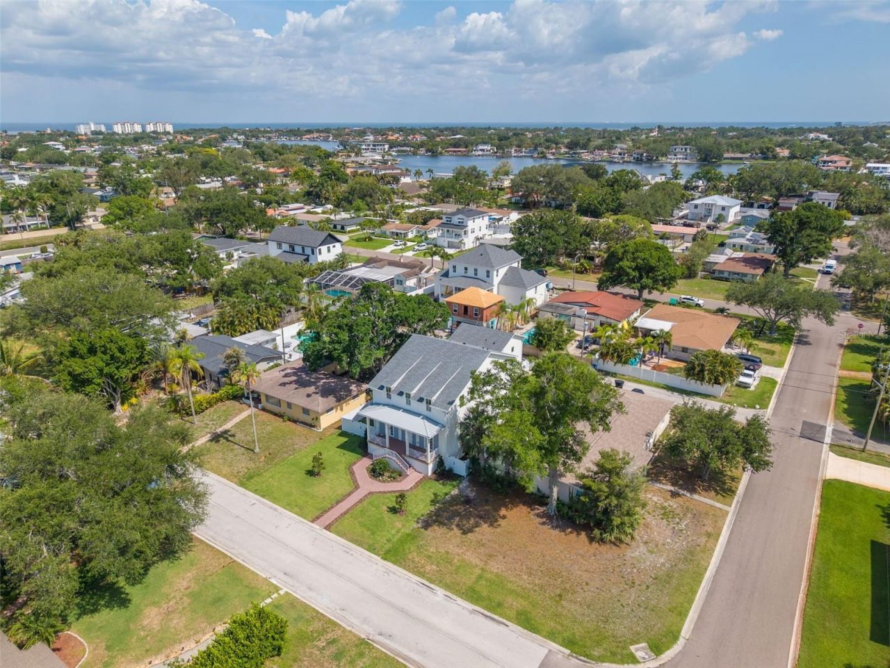 808 39th Avenue Ne, Saint Petersburg, FL 33703 Photo