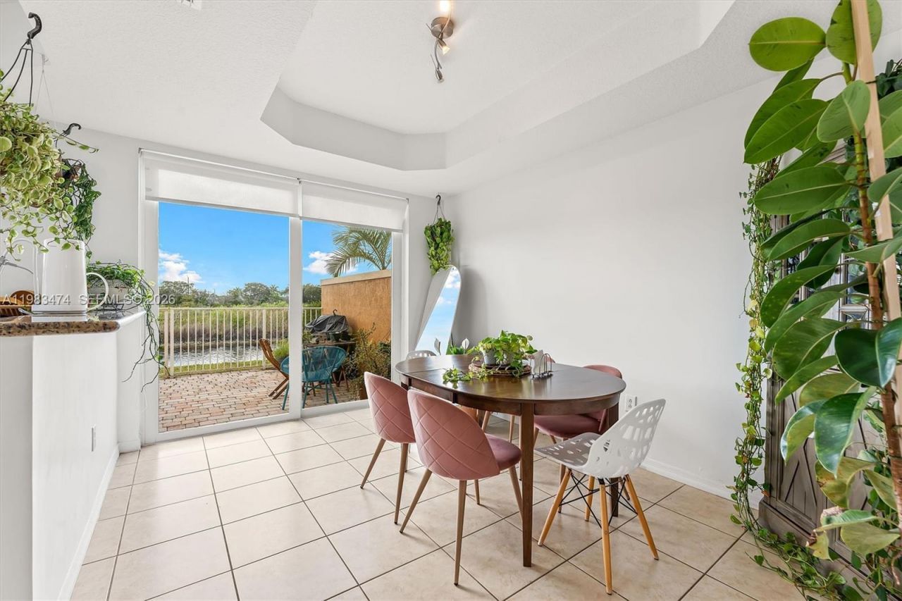 1086 SW 144th Ave, Unit 802, Pembroke Pines, FL 33027 Photo