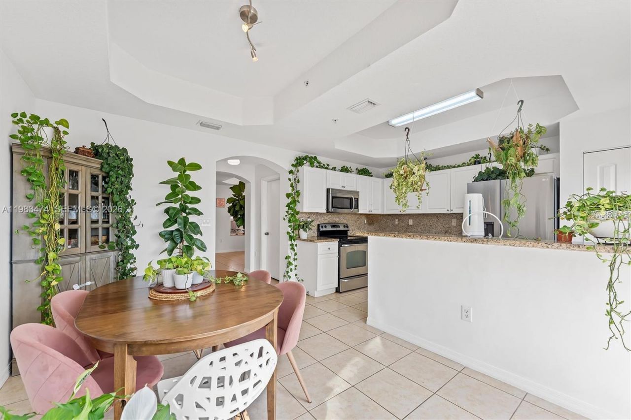 1086 SW 144th Ave, Unit 802, Pembroke Pines, FL 33027 Photo