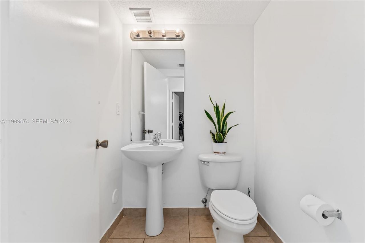 1086 SW 144th Ave, Unit 802, Pembroke Pines, FL 33027 Photo