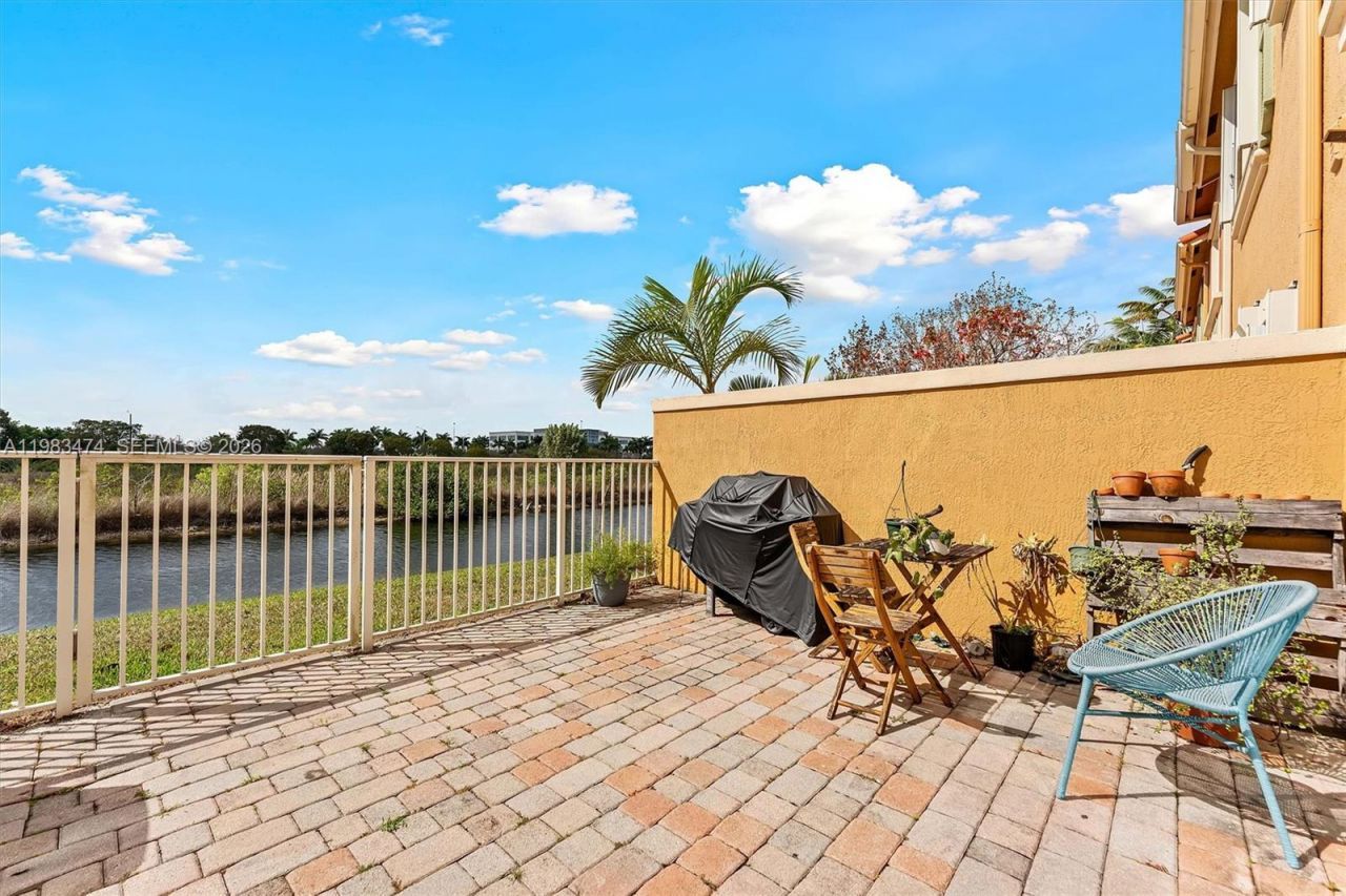 1086 SW 144th Ave, Unit 802, Pembroke Pines, FL 33027 Photo