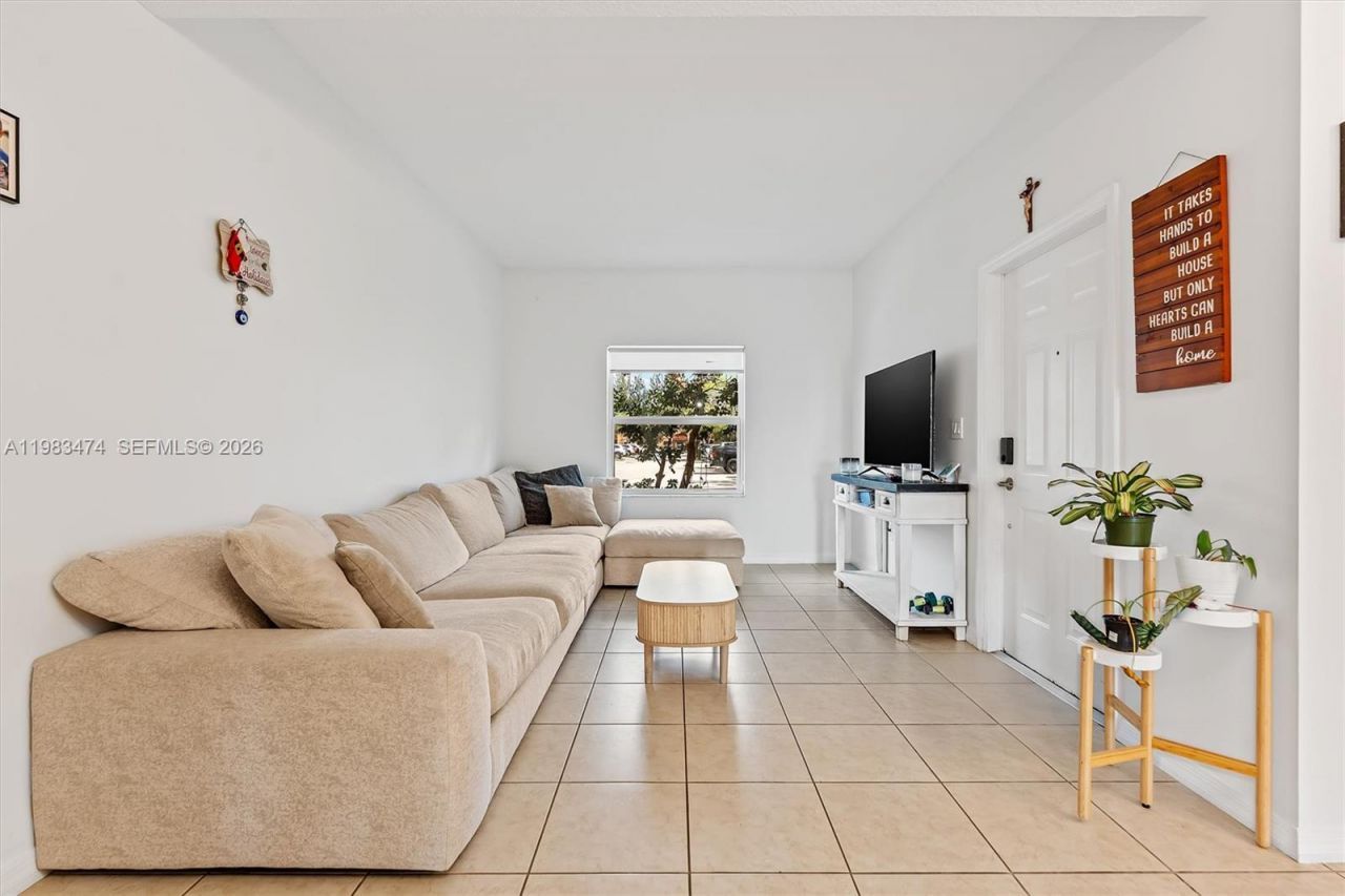 1086 SW 144th Ave, Unit 802, Pembroke Pines, FL 33027 Photo