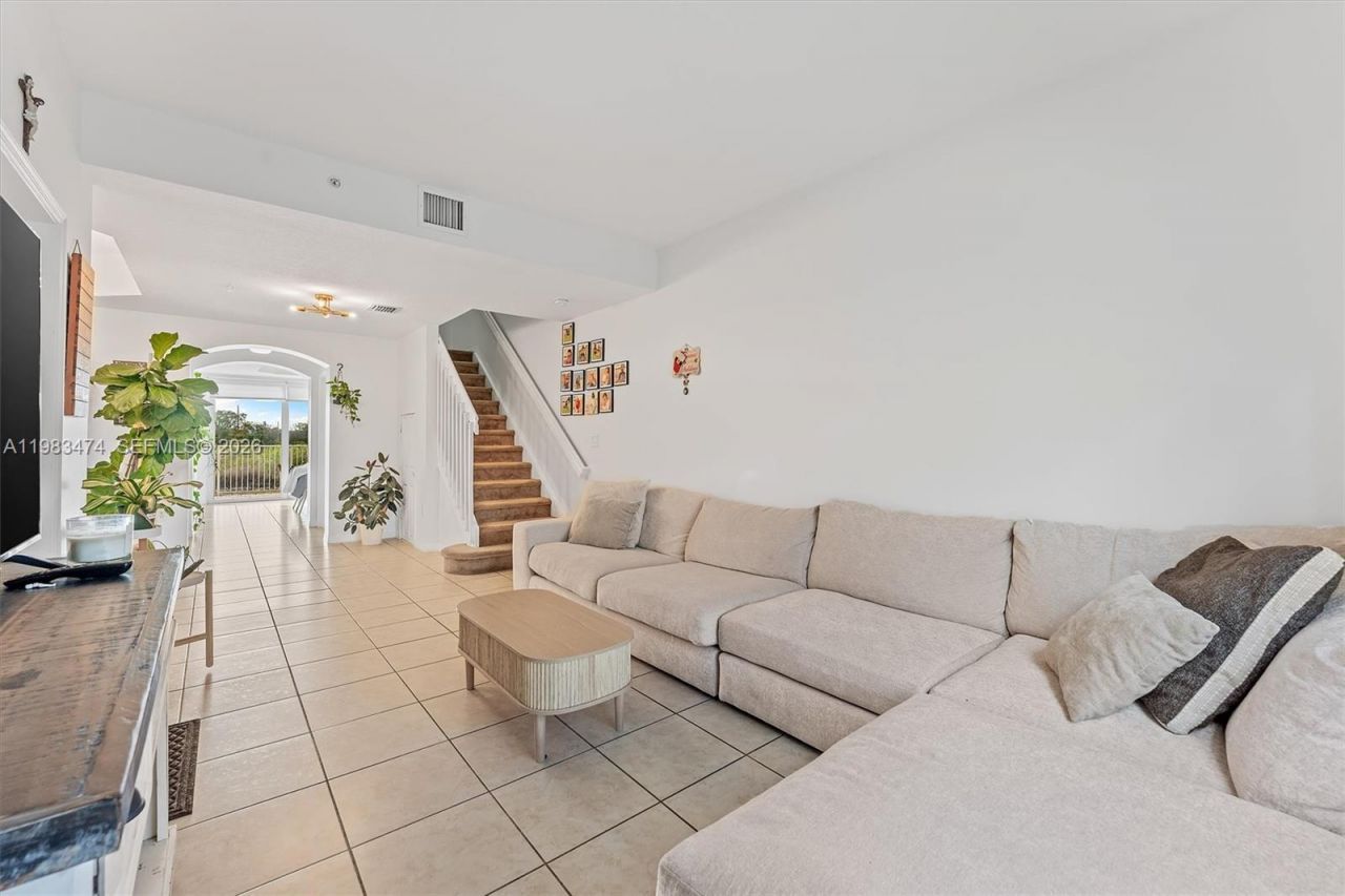 1086 SW 144th Ave, Unit 802, Pembroke Pines, FL 33027 Photo