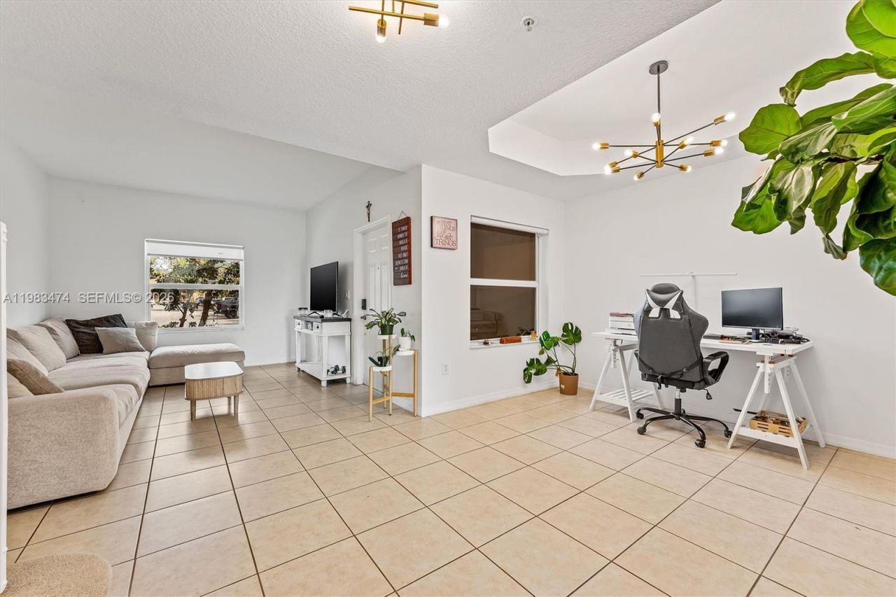 1086 SW 144th Ave, Unit 802, Pembroke Pines, FL 33027 Photo
