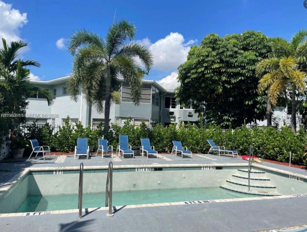 1791 NE Miami Gardens Dr , Unit E604, Miami, FL 33179 Photo