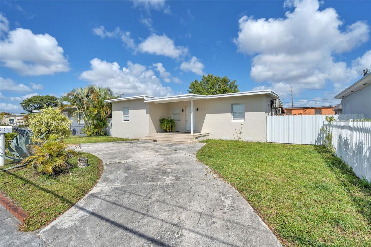 213 W 20th St , Hialeah, FL 33010 Photo
