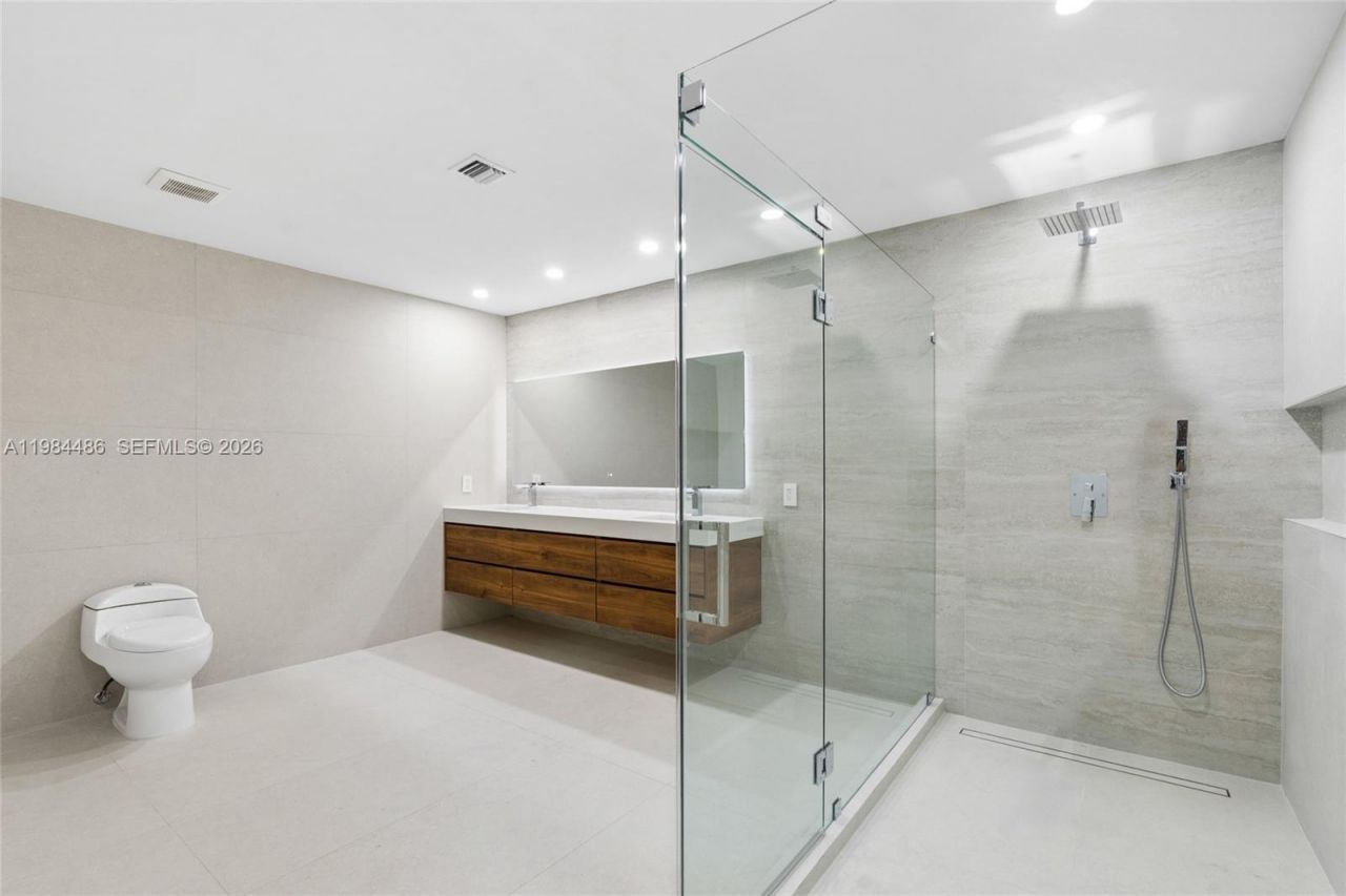 15174 SW 111th St , Miami, FL 33196 Photo