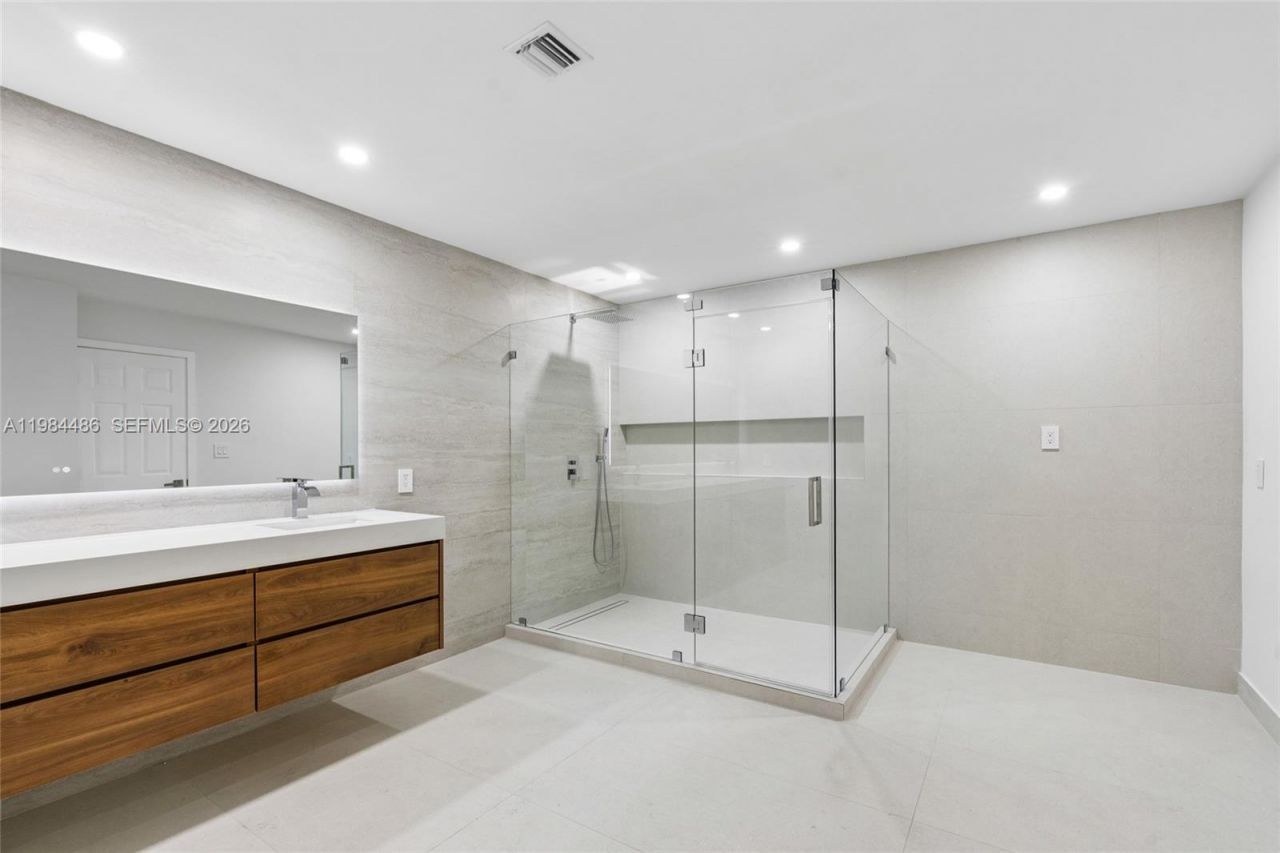 15174 SW 111th St , Miami, FL 33196 Photo