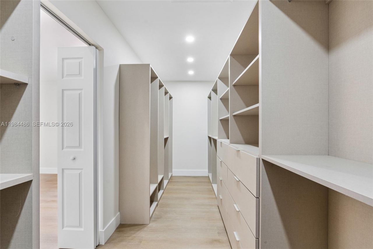 15174 SW 111th St , Miami, FL 33196 Photo