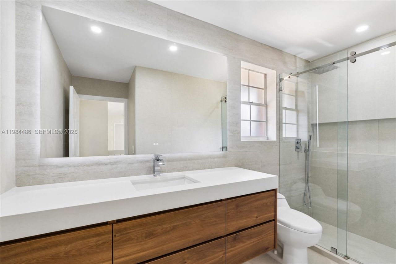 15174 SW 111th St , Miami, FL 33196 Photo