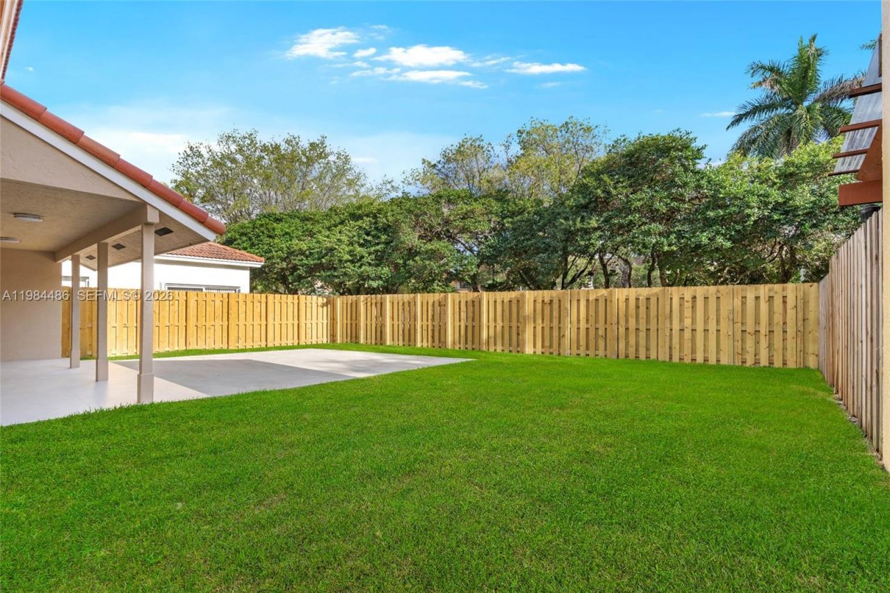 15174 SW 111th St , Miami, FL 33196 Photo